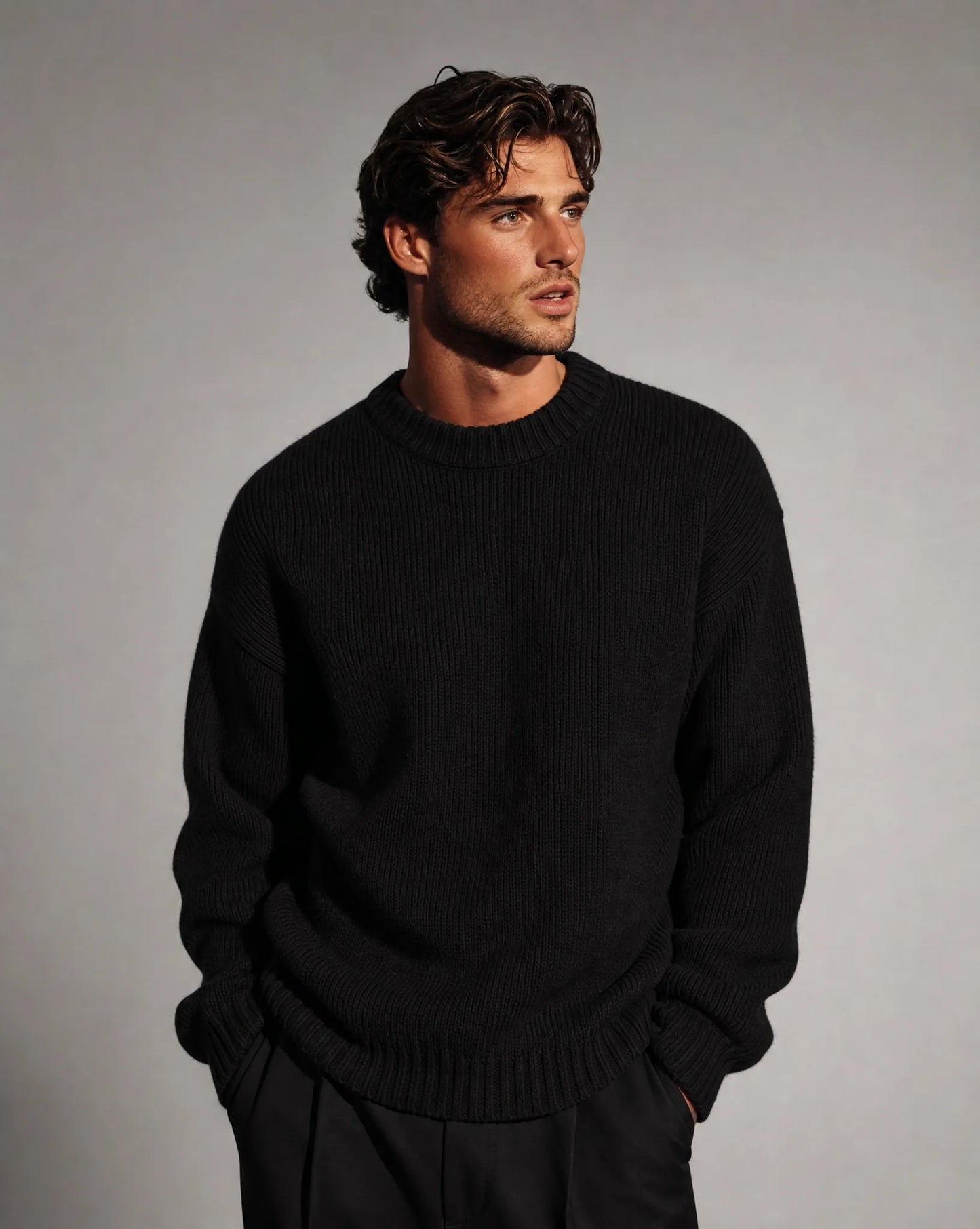 Men's black solid crew neck pullover by ILYNORA