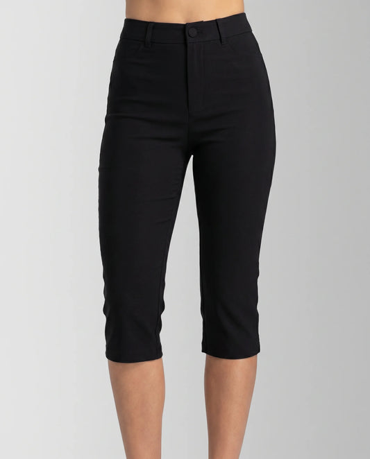 Women's black cropped capri trousers with stretch fabric, functional pockets and flattering slim fit by ILYNORA