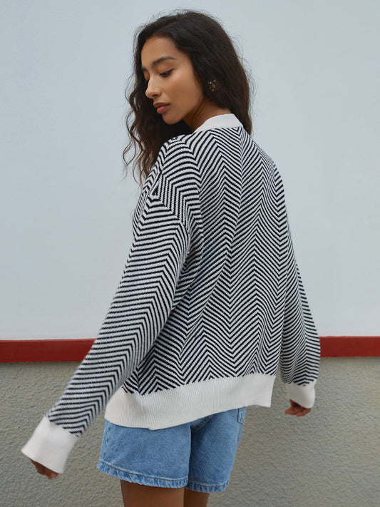 Women's Chevron Contrast Button-Up Cardigan