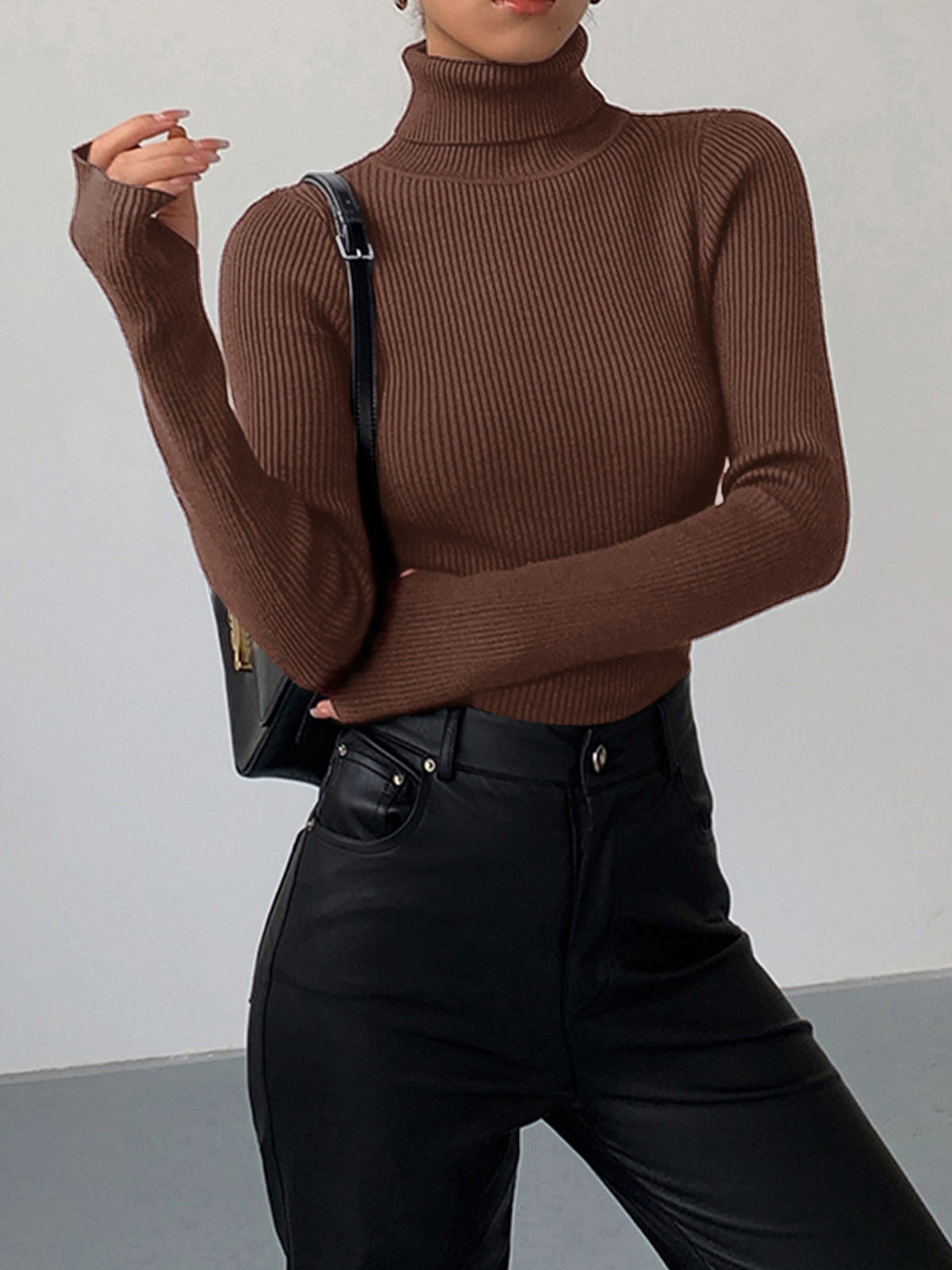 Women's Fitted Ribbed Turtleneck Jumper with Long Sleeves