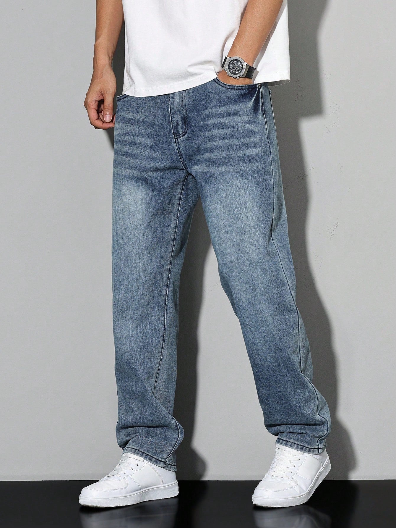 Men's Straight Leg Denim Jeans