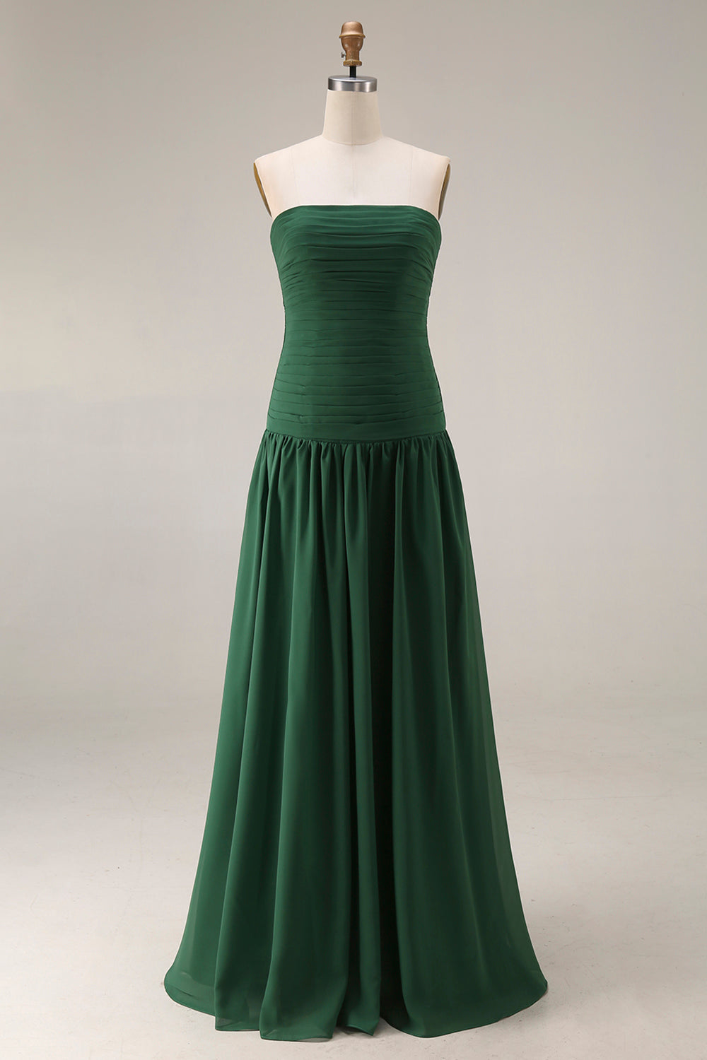 ILYNORA emerald green ruched maxi bridesmaid dress on mannequin front view