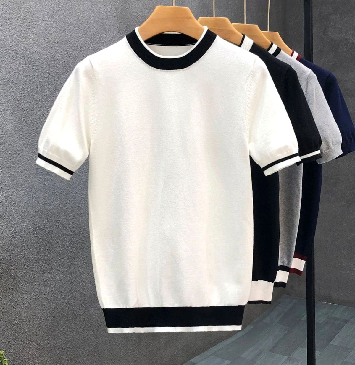 Men's Contrast Stripe Crewneck Short-Sleeve Knit Top