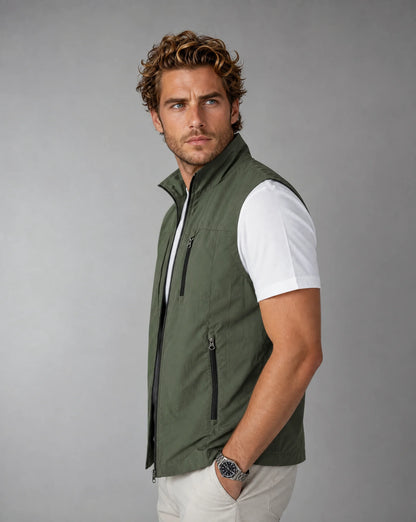 Men's green utility gilet vest with lightweight design and practical everyday comfort by ILYNORA