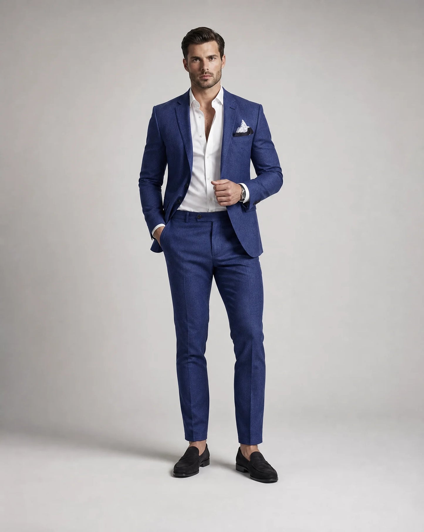 Dark blue linen summer wedding suit with slim fit blazer and elegant occasion styling by ILYNORA