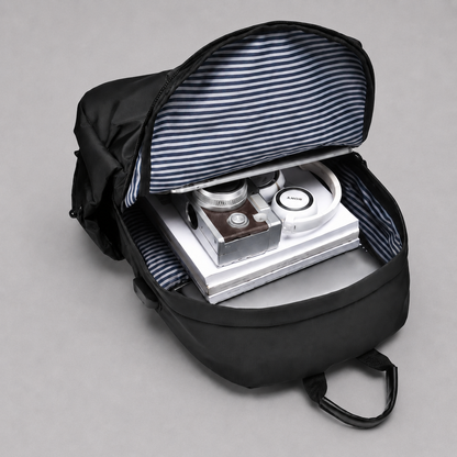 Men's Minimalist Backpack With USB Port