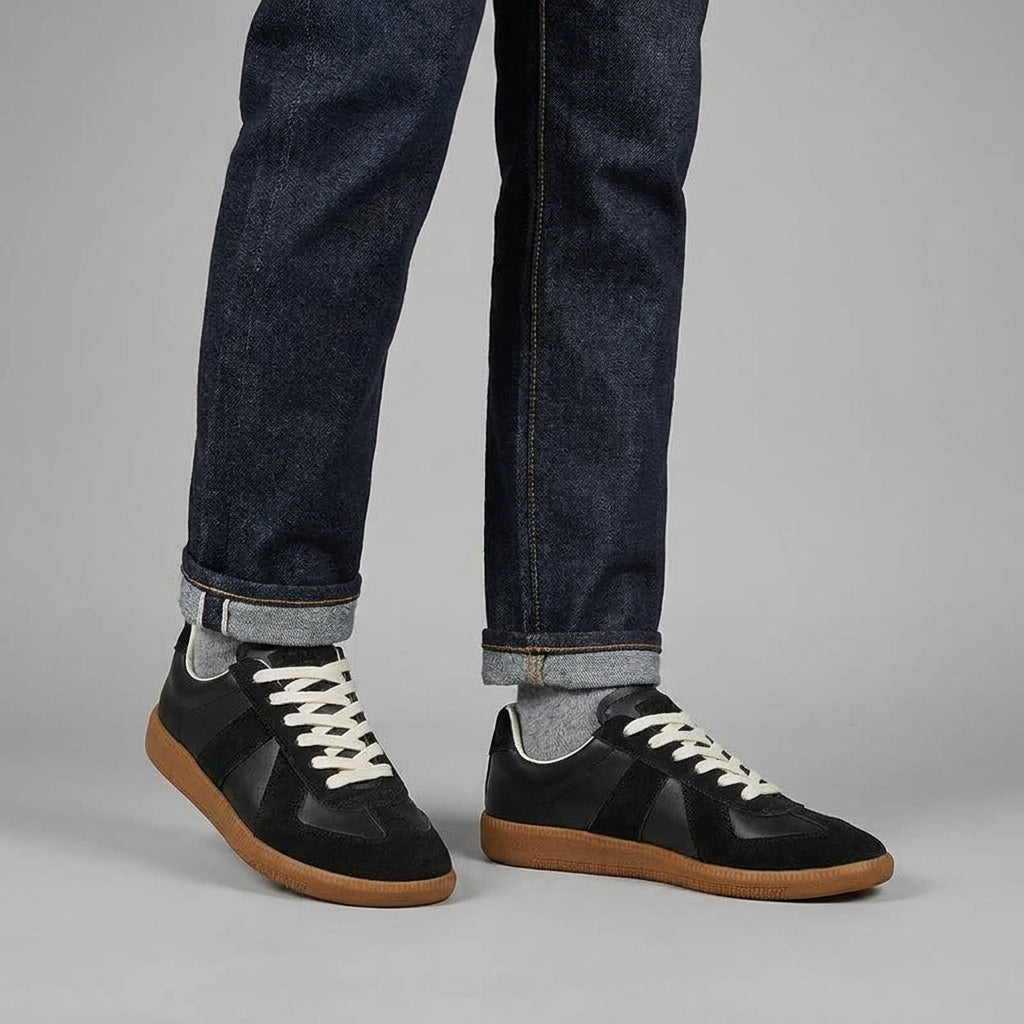 Men's Retro Low Top Lace Up Sneakers