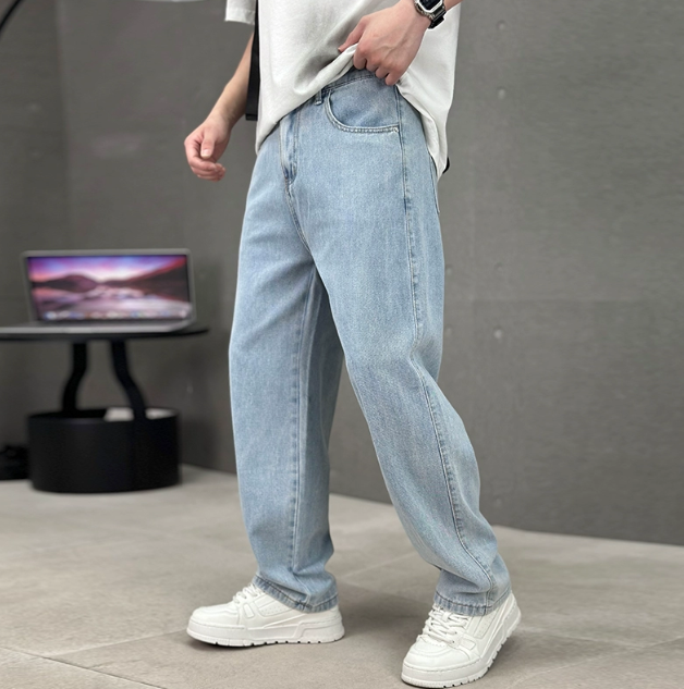 Men's Straight Leg Slant Pocket Jeans