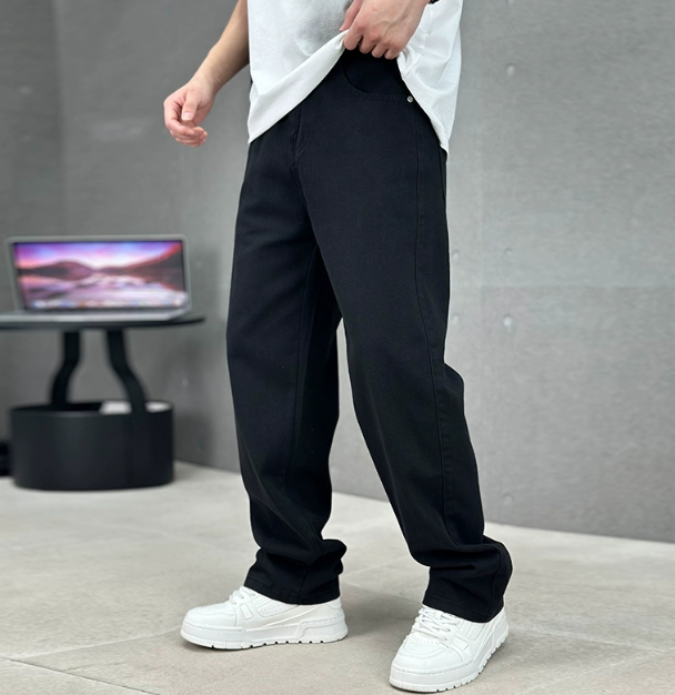 Men's Straight Leg Slant Pocket Jeans