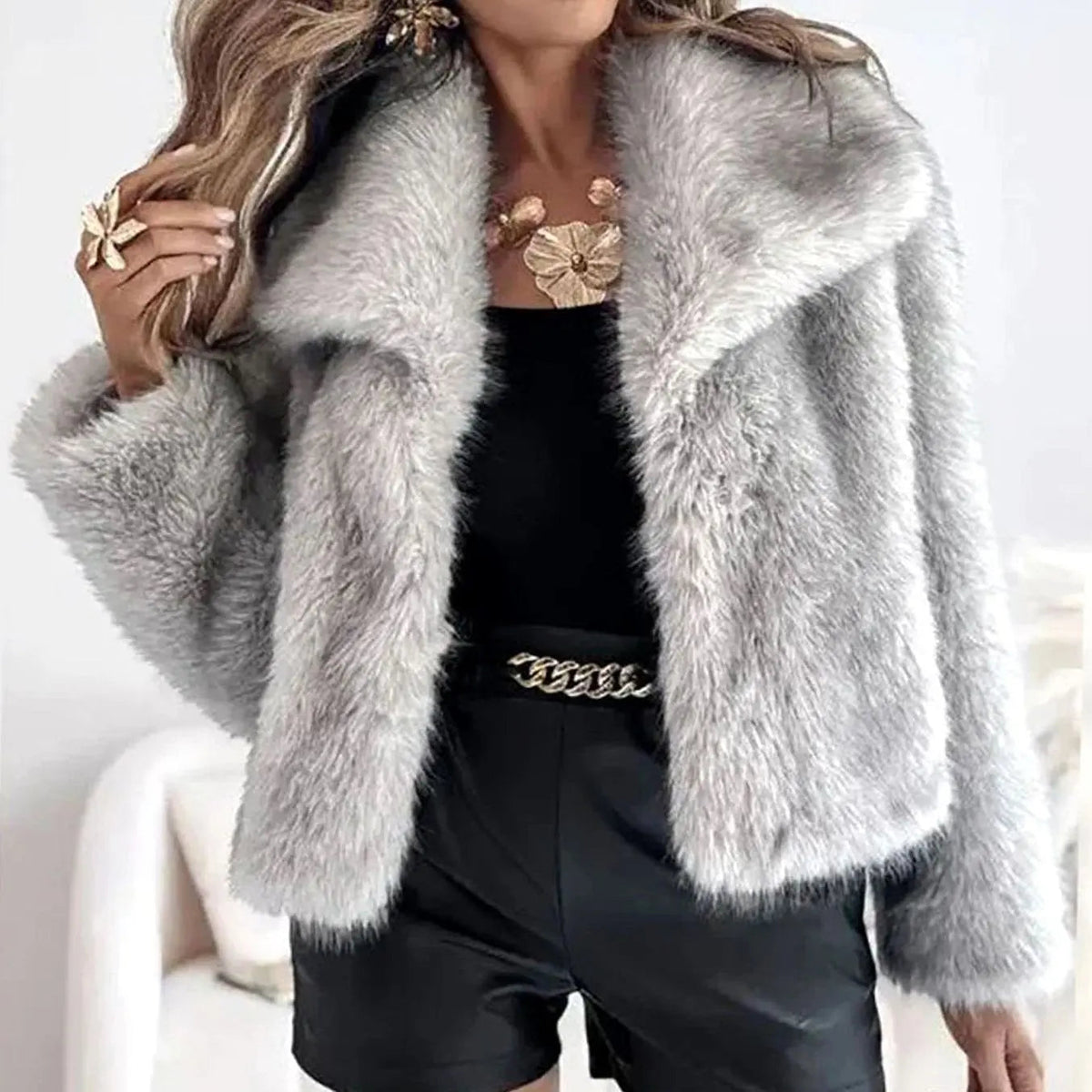 Women's Cropped Faux Fur Jacket