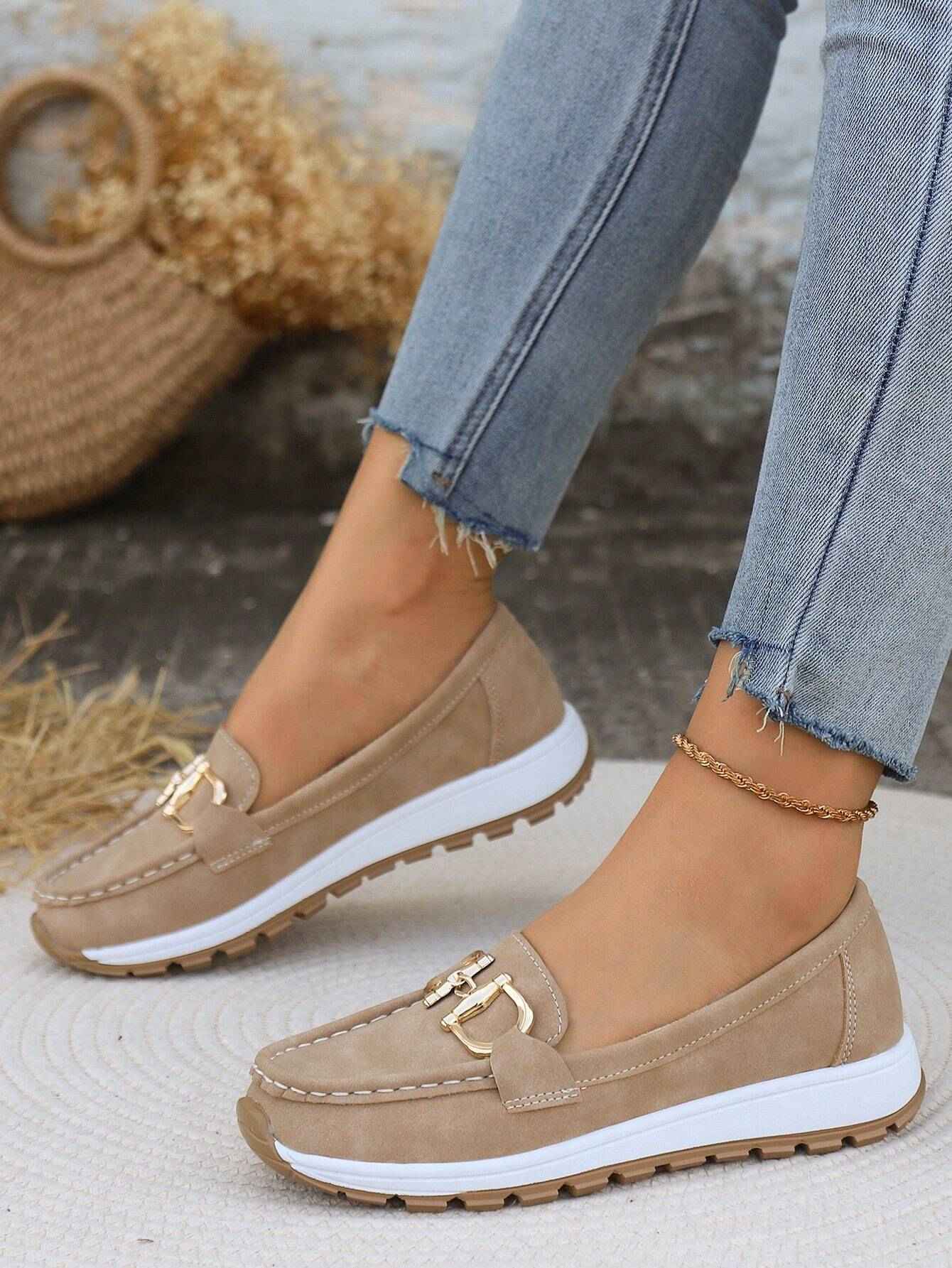 Women's Elegant Buckle Detail Loafers