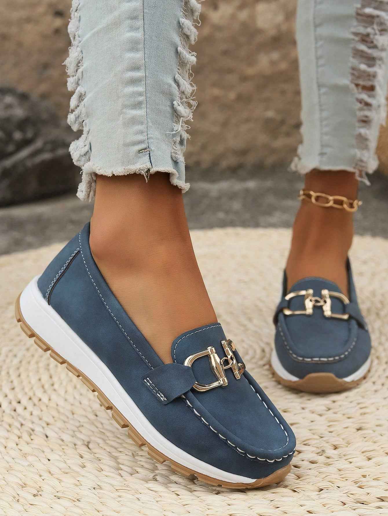 Women's Elegant Buckle Detail Loafers