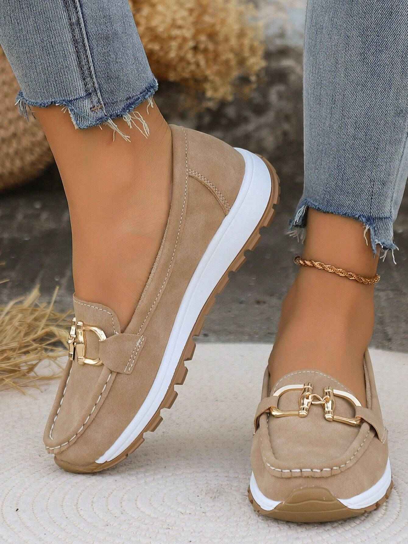 Women's Elegant Buckle Detail Loafers