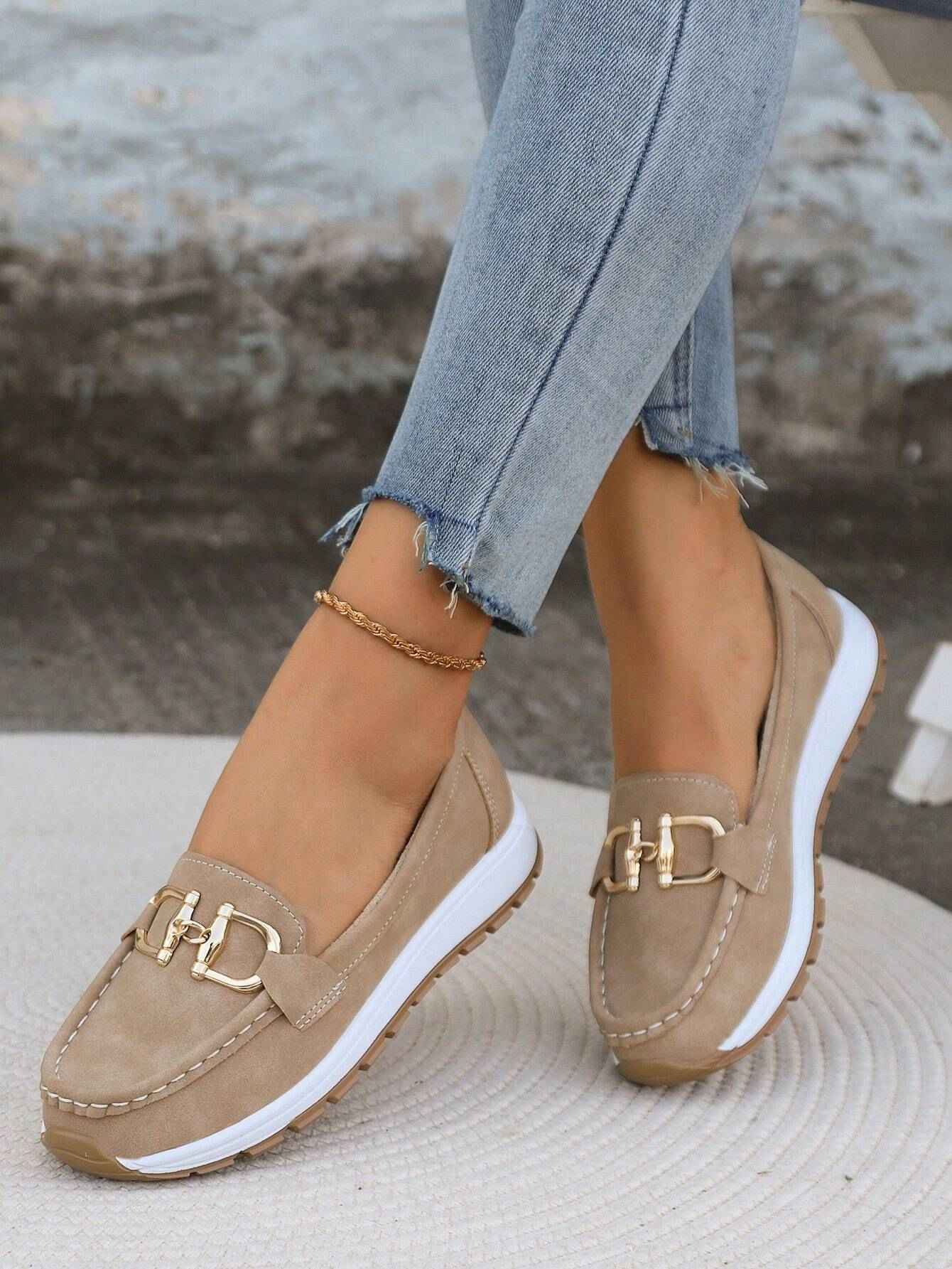 Women's Elegant Buckle Detail Loafers