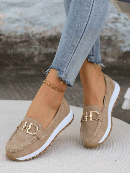 Women's Elegant Buckle Detail Loafers