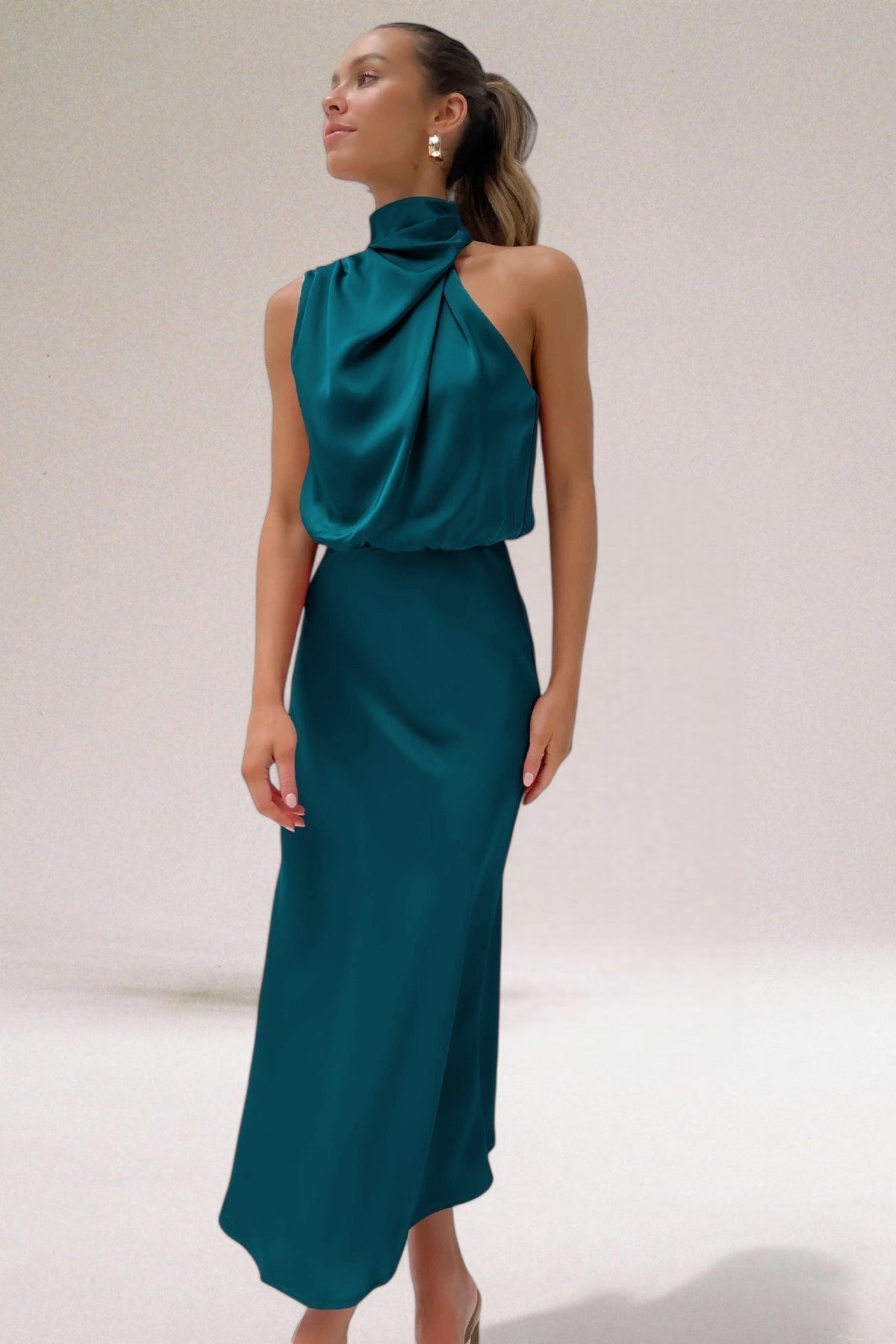 Women's Glamorous Halter Neck Evening Maxi Dress
