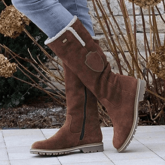 Women's Lined Winter Boots with Decorative Patch Accent
