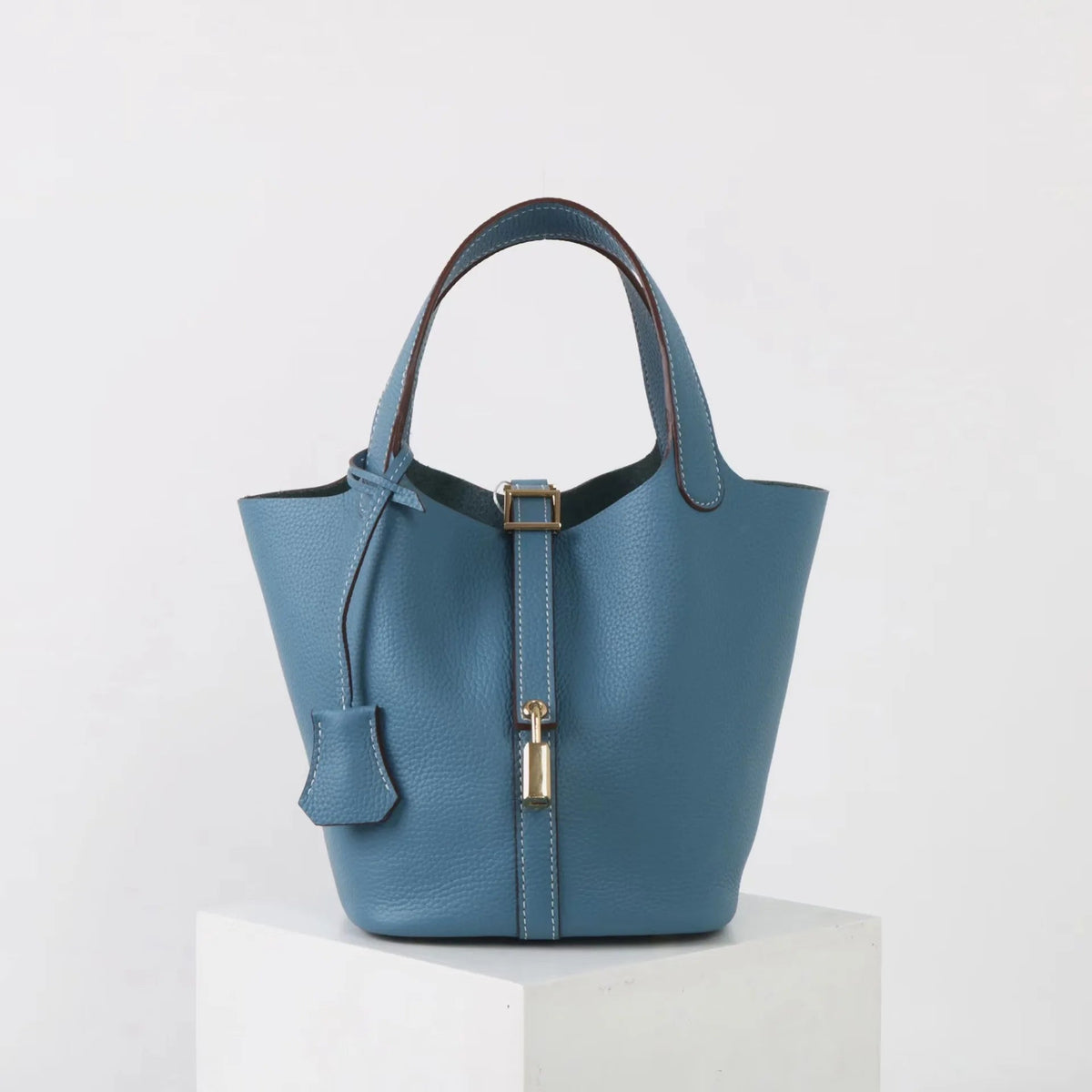 Women's Taupe Leather Bucket Bag