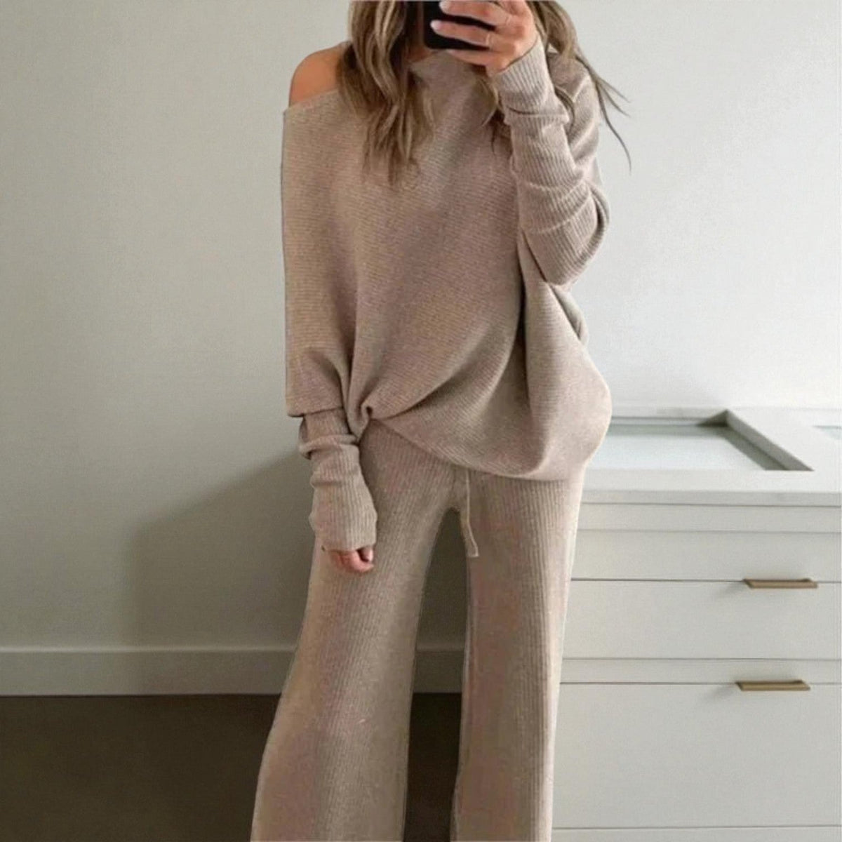 Women's Two-Piece Lounge Set in Relaxed Fit