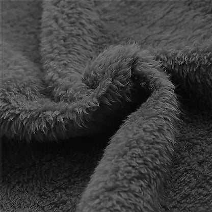 Close-up of ILYNORA soft fleece lining inside men's hooded winter jacket