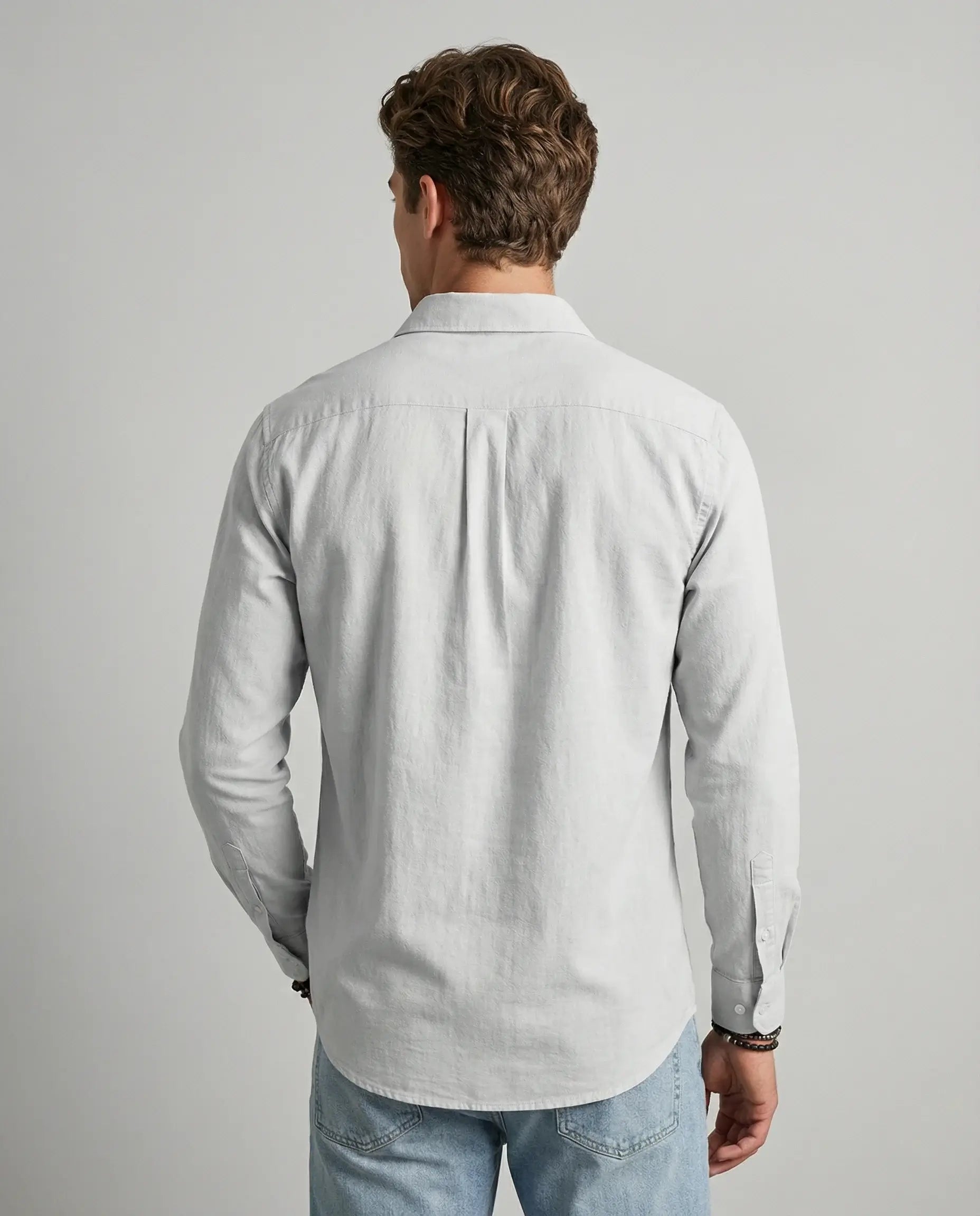 White linen shirt for men by Ilynora, back view with lightweight breathable fabric
