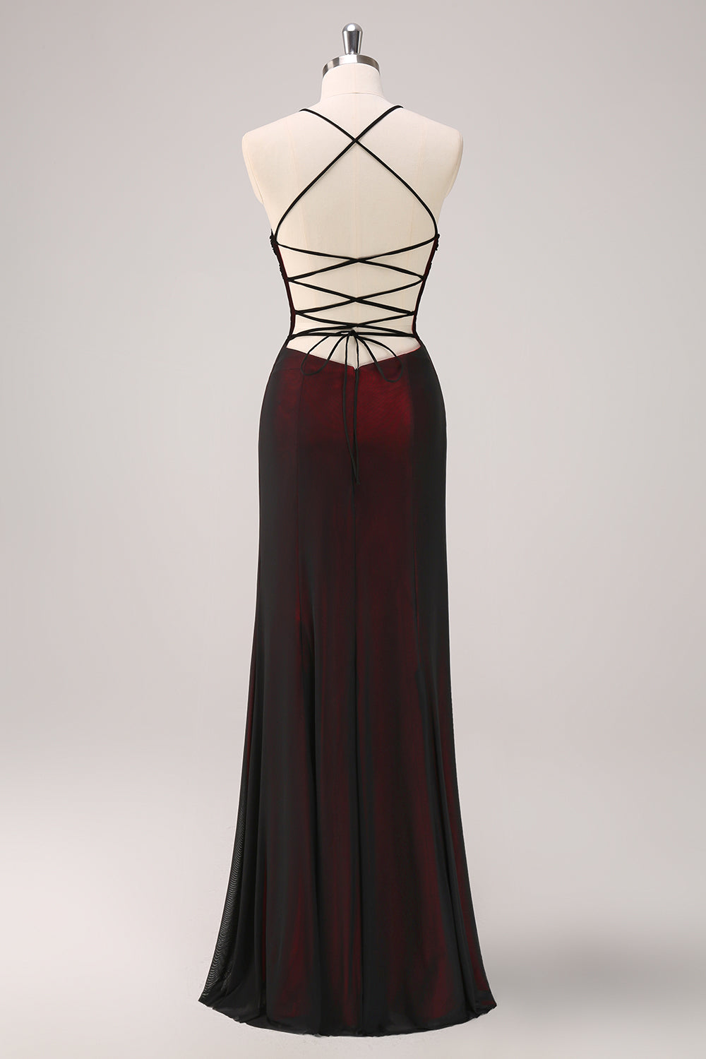ILYNORA burgundy mermaid evening dress close-up of lace-up back and beaded bodice