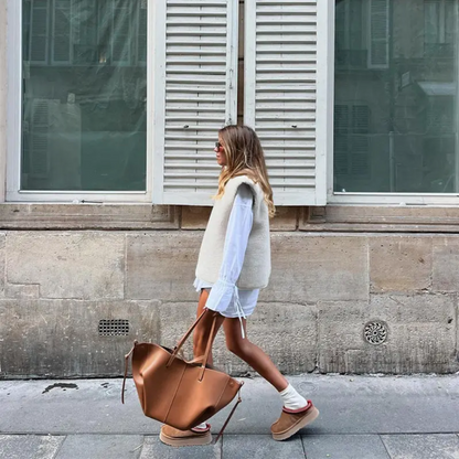 Women's Spacious Leather Handbag