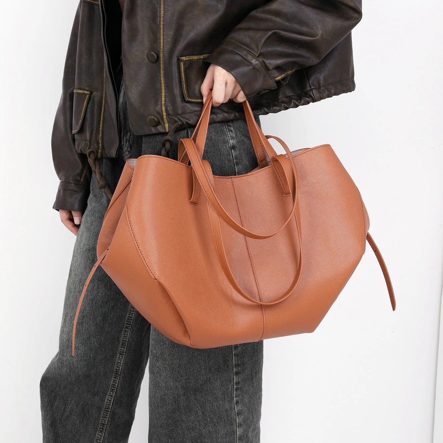 Women's Spacious Leather Handbag